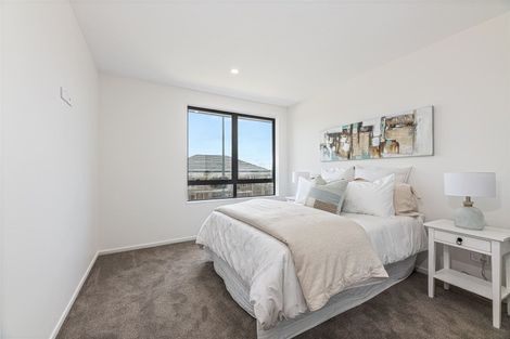 Photo of property in 5 Shibata Rise, Ranui, Auckland, 0612