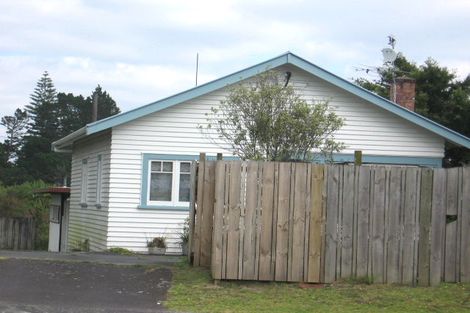 Photo of property in 1/68 Birkenhead Avenue, Birkenhead, Auckland, 0626