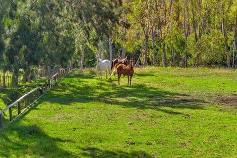 Photo of property in 200 Awa Road, Kumeu, 0891