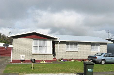 Photo of property in 15 Regent Place, Blagdon, New Plymouth, 4310