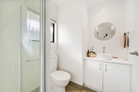 Photo of property in 86 Hebron Road, Waiake, Auckland, 0630