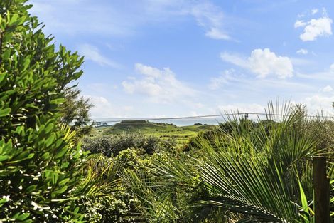 Photo of property in 6388a South Road, Pungarehu, 4685