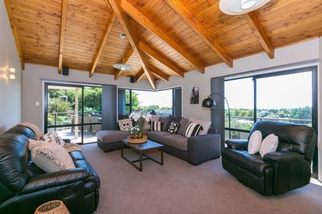 Photo of property in 23d Veale Road, Frankleigh Park, New Plymouth, 4310