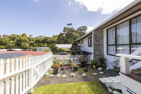 Photo of property in 14a Ambury Place, Merrilands, New Plymouth, 4312