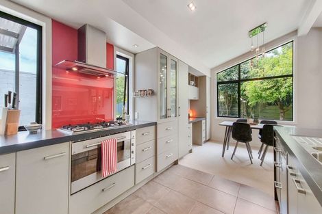 Photo of property in 27 Rimuvale Street, Pukehangi, Rotorua, 3015