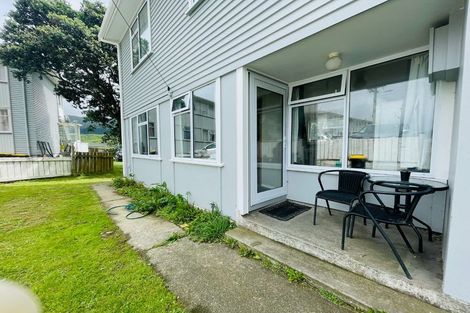 Photo of property in 56 Coates Street, Tawa, Wellington, 5028