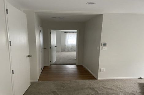 Photo of property in 66a West Harbour Drive, West Harbour, Auckland, 0618