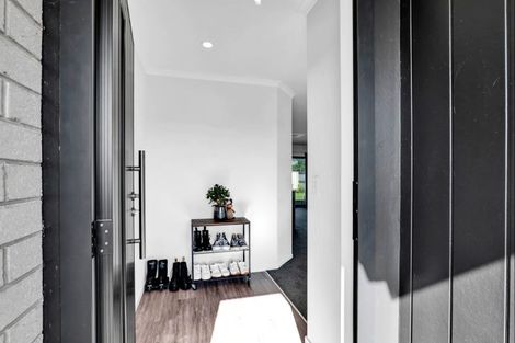 Photo of property in 3 Tangaroa Street, Waitara, 4320