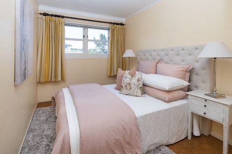 Photo of property in 71 Fisher Parade, Sunnyhills, Auckland, 2010