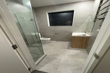 Photo of property in 4 St Claire Road, Silverdale, 0932