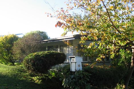 Photo of property in 10 Holborn Drive, Stokes Valley, Lower Hutt, 5019