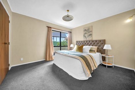 Photo of property in 16 Westholm Way, Pahurehure, Papakura, 2113