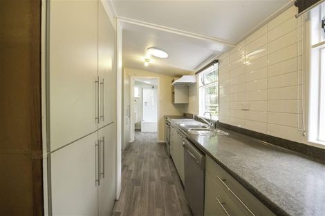 Photo of property in 10 Coote Road, Bluff Hill, Napier, 4110