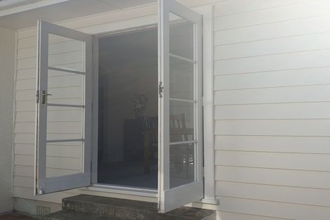 Photo of property in 39 Redwood Avenue, Tawa, Wellington, 5028