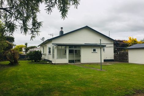 Photo of property in 37 Fox Street, Woodville, 4920