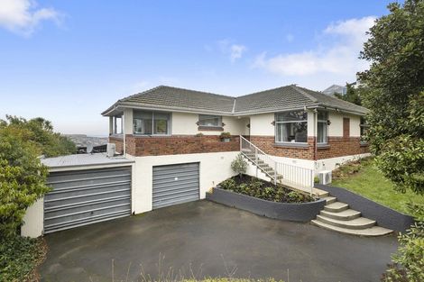 Photo of property in 75 Easther Crescent, Kew, Dunedin, 9012