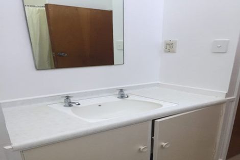 Photo of property in 2/156 Hutchinson Avenue, New Lynn, Auckland, 0600