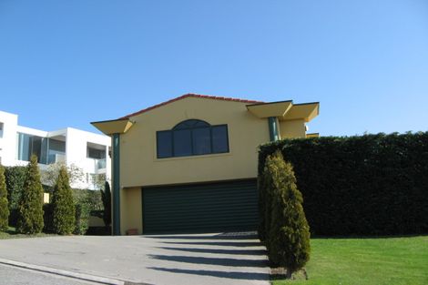 Photo of property in 10 Harry Ell Drive, Cashmere, Christchurch, 8022