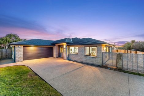 Photo of property in 26 Cottonwood Close, Paraparaumu Beach, Paraparaumu, 5032