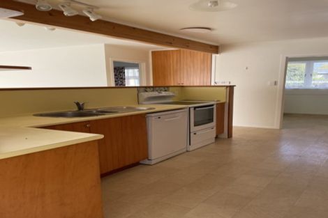 Photo of property in 98 Oakdale Road, Mount Roskill, Auckland, 1041