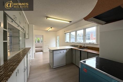 Photo of property in 17 Routley Drive, Glen Eden, Auckland, 0602