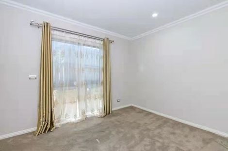 Photo of property in 436 East Coast Road, Windsor Park, Auckland, 0630