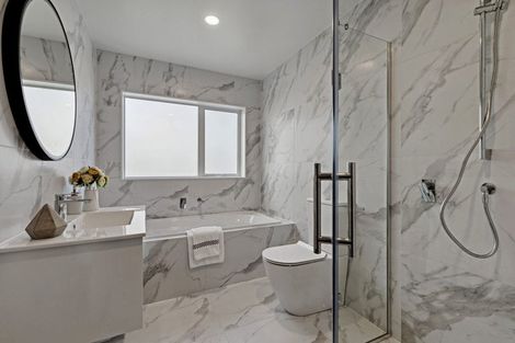 Photo of property in 17b Alexandra Street, Riverhead, 0820