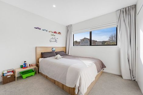 Photo of property in 25a Marvon Downs Avenue, Pakuranga Heights, Auckland, 2010