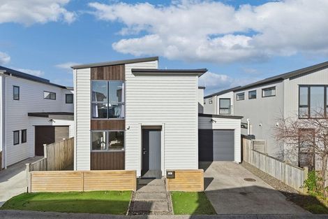 Photo of property in 9 Pihoihoi Place, Hobsonville, Auckland, 0616
