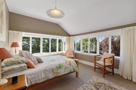 Photo of property in 56 Dyers Pass Road, Cashmere, Christchurch, 8022