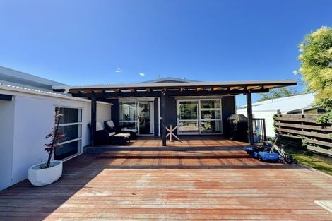 Photo of property in 39 Lockhart Avenue, Milson, Palmerston North, 4414