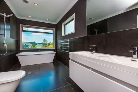 Photo of property in 573 Maungatawhiri Road, Raglan, 3295