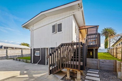 Photo of property in 21 Brixton Road, Manly, Whangaparaoa, 0930