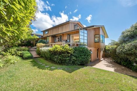 Photo of property in 23 Aberdeen Road, Castor Bay, Auckland, 0620