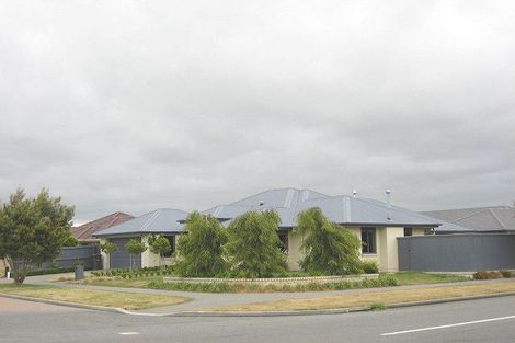 Photo of property in 74 Broadhaven Avenue, Parklands, Christchurch, 8083