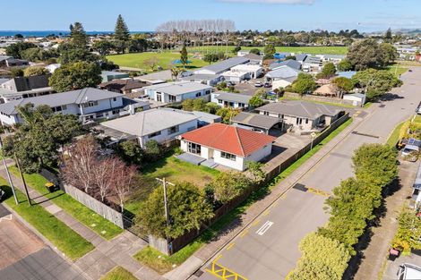 Photo of property in 12a Tui Street, Mount Maunganui, 3116