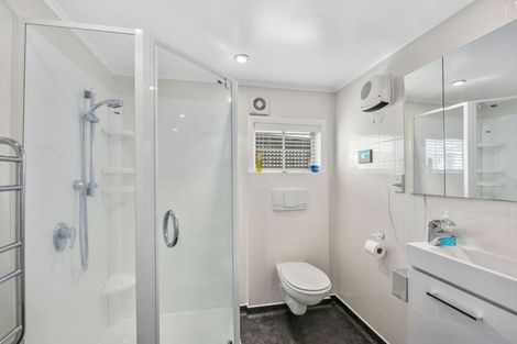 Photo of property in 9 Oak Street, Ebdentown, Upper Hutt, 5018