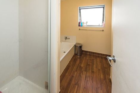 Photo of property in 2 Alexandra Street, Marton, 4710