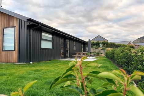 Photo of property in 42 Avalon Station Drive, Wanaka, 9305