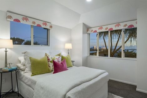 Photo of property in 1/11 Pine Ridge Terrace, Hauraki, Auckland, 0622