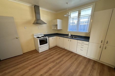 Photo of property in 12 Hereford Street, West End, Palmerston North, 4410