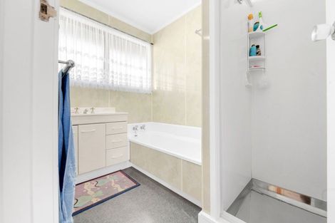 Photo of property in 17 Hibiscus Avenue, Hamilton Lake, Hamilton, 3204