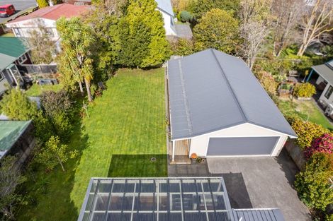 Photo of property in 3 Heretaunga Square, Silverstream, Upper Hutt, 5019