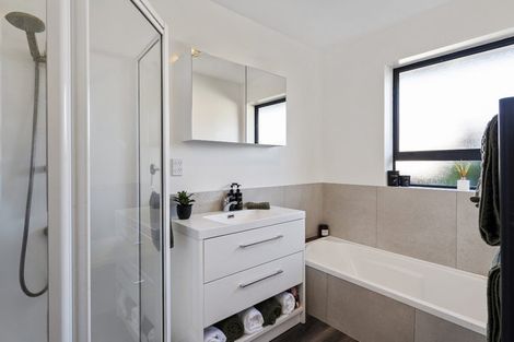 Photo of property in 320 Main North Road, Redwood, Christchurch, 8051