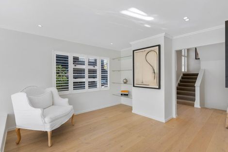 Photo of property in 1/2 Holiday Road, Milford, Auckland, 0620