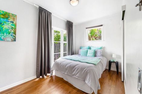 Photo of property in 23a Riserra Drive, Ranui, Auckland, 0612