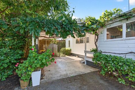 Photo of property in 148 West Street, Greytown, 5712