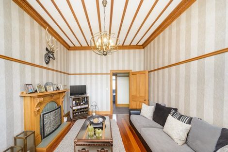 Photo of property in 5 Queen Street, Feilding, 4702