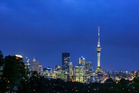 Photo of property in 1/21 Onepoto Road, Hauraki, Auckland, 0622