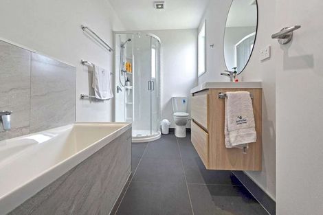 Photo of property in 24 Rawinia Place, Te Kaha, 3199